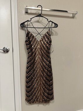 Sequin Strappy V-Neck Cocktail Dress in Bronze and Black
